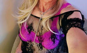 Sissy Shelby Swallows