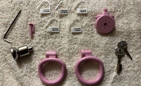New Chastity With 5 Keyholder Tags