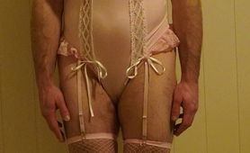 Sexy Body On A Sissy