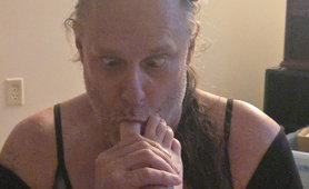 Veronica Twinkles Mistress Toes