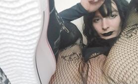 Im Such A Naughty Girl