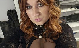 Sissy Dolly Ready to Serve