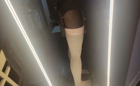 Sissy Crossdresser Looking For Friends