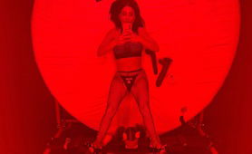 Whos Gonna Play With Mommy